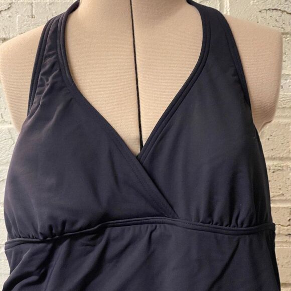 Lands End Womens Solid Ruched Slimming Halter Tankini Swim Top Size 8 NWT - Picture 2 of 9